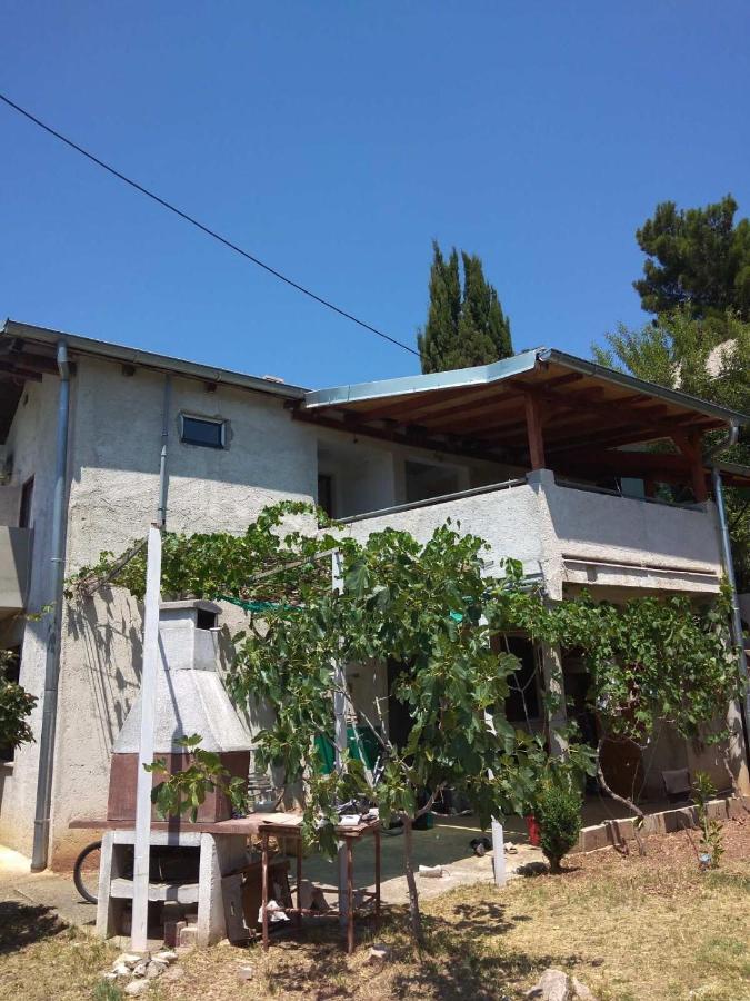Apartment Zola Gornji Karin Exterior photo